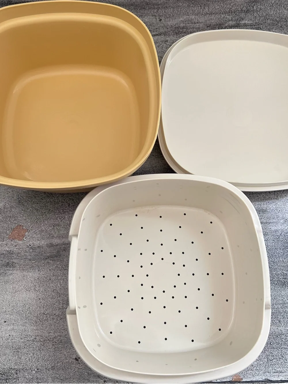 Vintage 3 Quart Tupperware Harvest Gold Steam & Store Steamer 888 Strainer w Lid